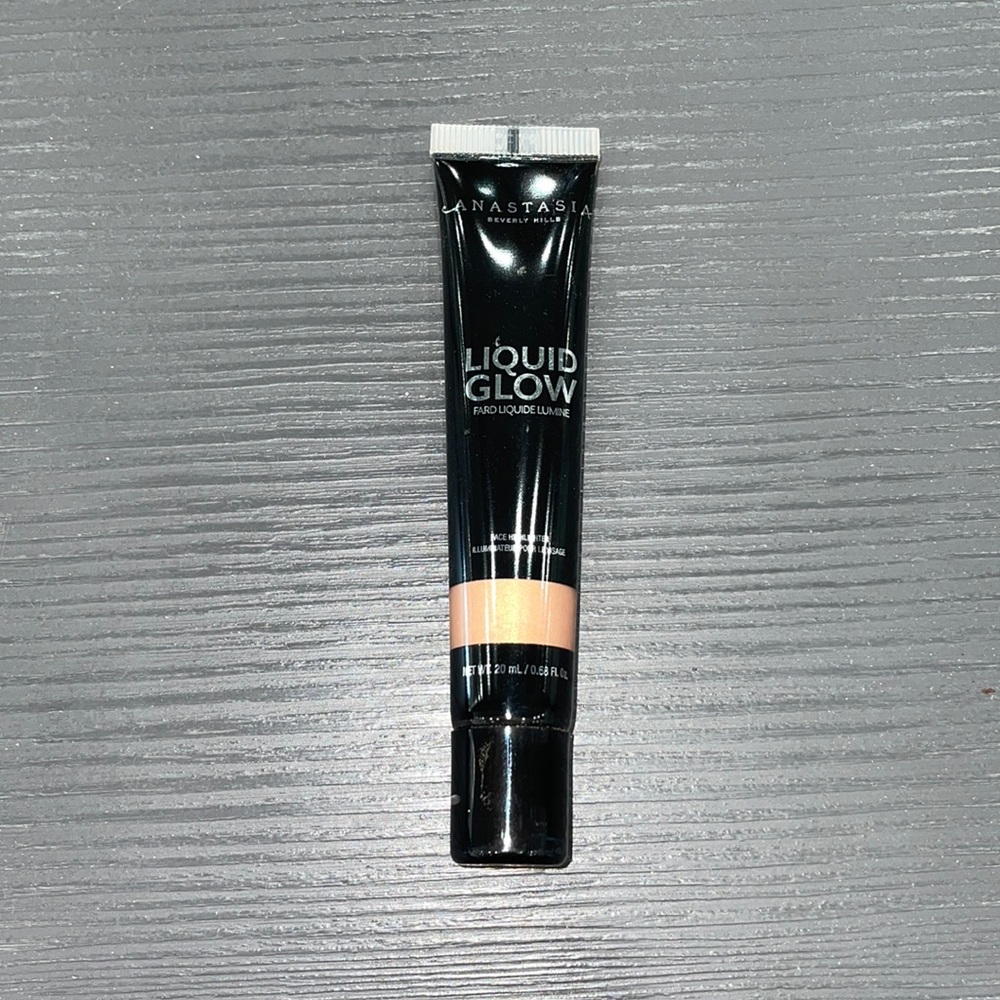 Anastasia Beverly Hills Liquid Glow in Peach Fizz